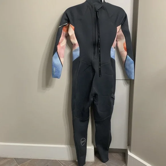 O'Neill Women's Wetsuit in Gray and Multicolor - Picture 3 of 6
